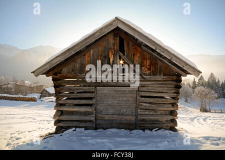 Winterlandschaft mit hölzernen Scheune, Pitztaler Alpen - Tirol-Österreich-Europa Stockfoto