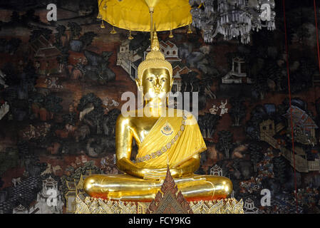 goldene Buddha-Statue. Tempel Wat Pho, Bangkok, Thailand Stockfoto