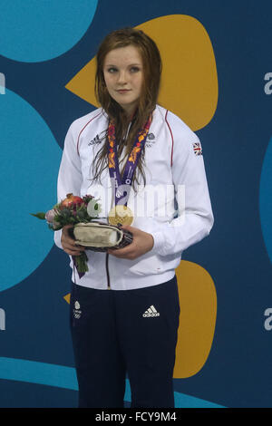 Abbie Holz (GBR) gewinnt Gold. Frauen 400m Lagenschwimmen Finale. Schwimmen. Baku Aquatics Centre. Baku2015. 1. Europäische Spiele. Baku. Aserbaidschan. 23.06.2015 Stockfoto