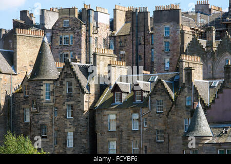 Gebäude in der Royal Mile in der Innenstadt von Edinburgh Stockfoto