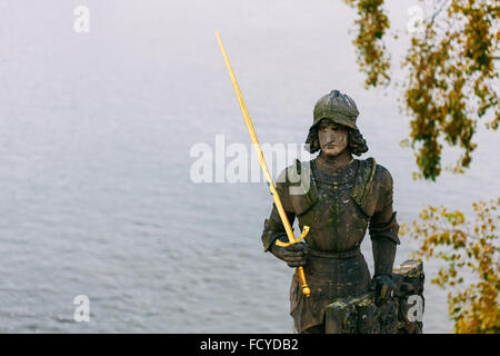 Statue des Ritters Bruncvik auf der Karlsbrücke, Prag, Tschechische Republik. Stockfoto