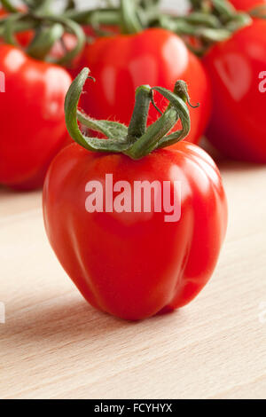 Frische roter Tomate hautnah Stockfoto