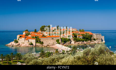 Sveti Stefan Altstadt auf der Insel Stockfoto