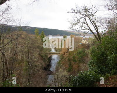 Flusses Foyers wo tritt Loch Ness bei Foyers in den schottischen Highlands. Stockfoto