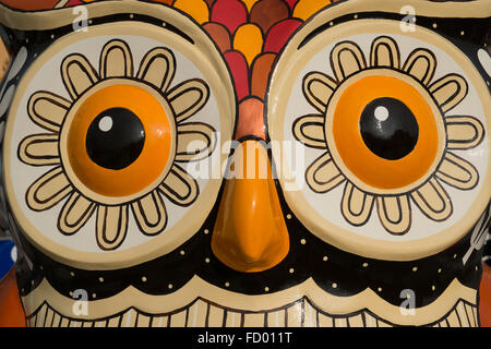 Detail der Augen einer Eule Skulptur Teil der großen Hoot Birmingham Eule Skulptur trail 2015 West Midlands England UK Stockfoto