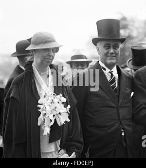 Präsident Franklin D Roosevelt, der 32. Präsident der USA, mit seiner Frau, Eleanor Roosevelt, bei seiner Amtseinführung in Washington DC am 4. März 1933 Stockfoto