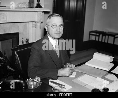 Harry s. Truman, Porträt von der 33. Präsident der USA, c.1934-1935 (wenn er ein Senator aus Missouri war) Stockfoto