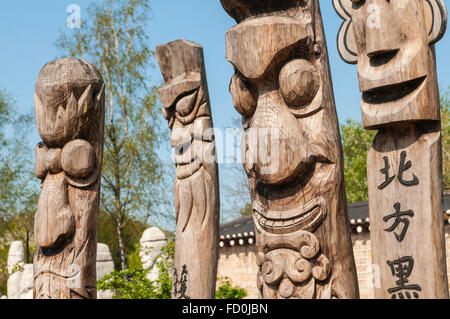 Jangseung Totem Pole, National Folk Museum, Seoul, Südkorea Stockfoto