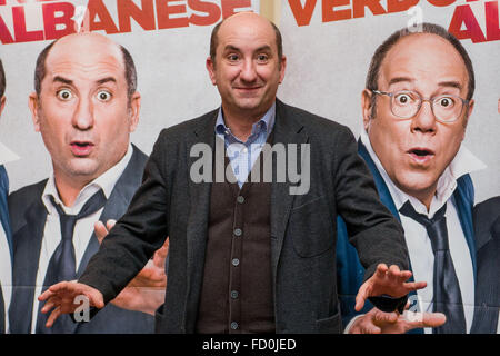 Italienischer Schauspieler Antonio Albanese posiert während der Photocall "L'abbiamo Fatta Grossa" in Neapel im Hotel Vesuvio auf Januar 25,2016 (Foto: Marco Iorio) Stockfoto