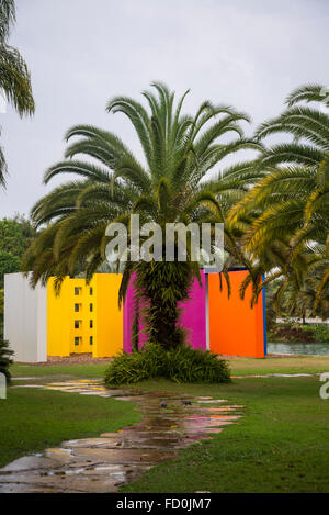 Hélio Oiticica Installation, Inhotim Botanischer Garten und Museum für zeitgenössische Kunst, Belo Horizonte, Minas Gerais, Brasilien Stockfoto