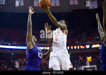 Austin, TX, USA. 26. Januar 2016. Texas Longhorns Tevin Mack #0 in Aktion während der NCAA Männer Basketball-Spiel zwischen TCU im Frank Erwin Center in Austin, TX. Mario Cantu/CSM/Alamy Live-Nachrichten Stockfoto