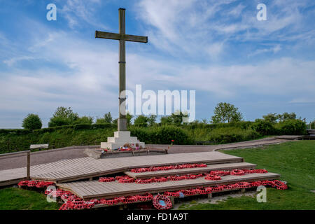 Die Gedenkstätte Kreuz an Lochnagar Krater, der Somme Picardie, Frankreich. Stockfoto