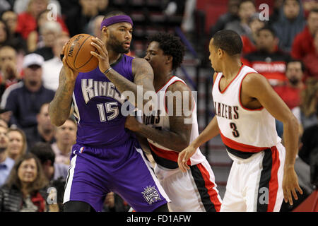 Portland, Oregon, USA. 26. Januar 2016. 26. Januar 2016 - Beiträge DEMARCUS COUSINS (15) auf. Die Portland Trailblazers veranstaltete die Sacramento Kings am Moda Center on Januar 26, 2016. Foto von David Blair Credit: David Blair/ZUMA Draht/Alamy Live-Nachrichten Stockfoto