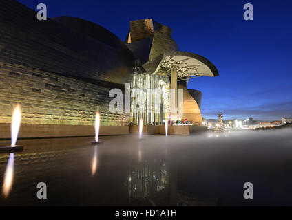 Das wunderschöne Guggenheim Museum in Bilbao, Spanien. Stockfoto