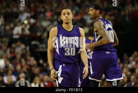 Portland, Oregon, USA. 26. Januar 2016. 26. Januar 2016 - sieht SETH CURRY (30) auf. Die Portland Trailblazers veranstaltete die Sacramento Kings am Moda Center on Januar 26, 2016. Foto von David Blair Credit: David Blair/ZUMA Draht/Alamy Live-Nachrichten Stockfoto