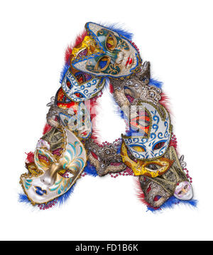 Buchstabe A gemacht Karnevalsmaske und Feder Stockfoto