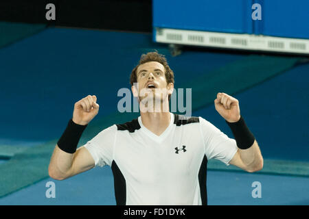 Melbourne, Australien. 27. Januar 2016. Andy Murray aus Großbritannien feiert ein Viertelfinale gewann Runde Match gegen David Ferrer von Spanien am Tag zehn des 2016 Australian Open Grand Slam Tennis-Turnier im Melbourne Park in Melbourne, Australien. Andy Murray gewann 63 67 62 63. Sydney Low/Cal Sport Media/Alamy Live-Nachrichten Stockfoto