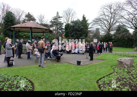 Cemeromy im Queens Park Loughborough Kennzeichnung Holocaust-Gedenktag Stockfoto