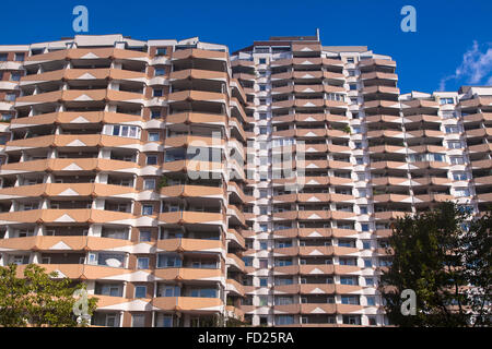 Europa, Deutschland, Nordrhein-Westfalen, Köln, Hochhaus an der Tuernicher Straße im Stadtteil Zollstock. Stockfoto