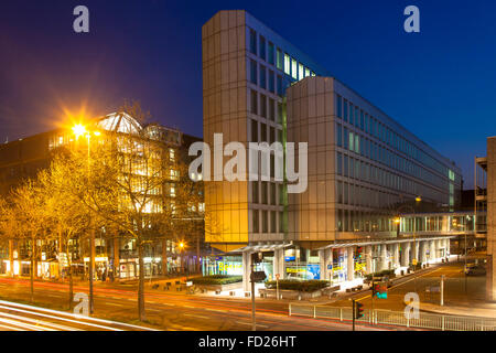 Europa, Deutschland, Köln, den WDR-Arkaden und das Gebäude Vierscheibenhaus des Westdeutscher Rundfunk oder der westdeutschen Starregisseur Stockfoto