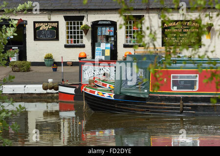 Norbury wharf Shop und Boot, Chandlery auf Shropshire Union Canal. Norbury Kreuzung. Stafford, Staffordshire. England UK. Europa Stockfoto