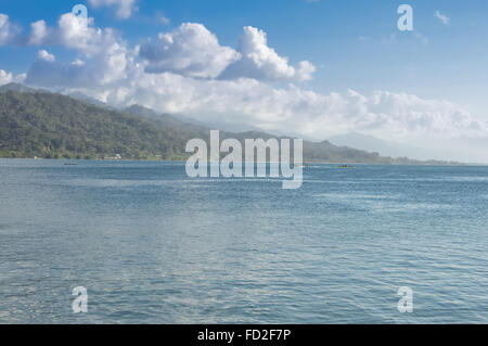 Schöne tropische Küste des karibischen Meeres Omoa, Honduras Stockfoto