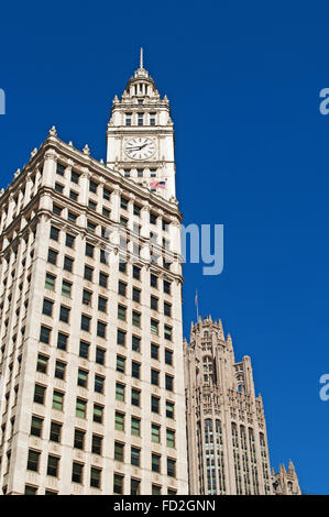 Chicago, USA: Canal Cruise auf dem Chicago River, Ansicht der Wrigley Building, berühmten Wolkenkratzer Gehäuse der Hauptsitz der Wrigley Company Stockfoto