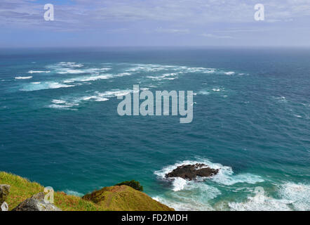 Tasmanische See und Pazifik kollidieren am Cape Reinga den Norden westlichsten Zipfel der Halbinsel Aupouri Nordspitze Neuseelands Stockfoto