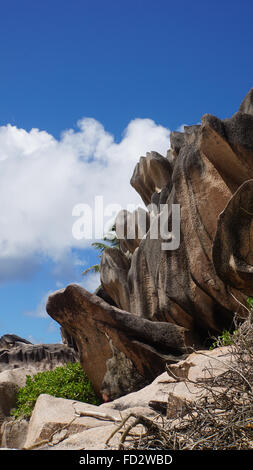 Granitfelsen am grand Anse Strand Seychellen Stockfoto