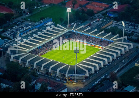 Luftaufnahme, RewirpowerSTADION Bochum VfL Bochum gegen 1. FC Nürnberg, Bundesliga-Stadion, Fußball-Stadion in Bochum, Nacht Stockfoto