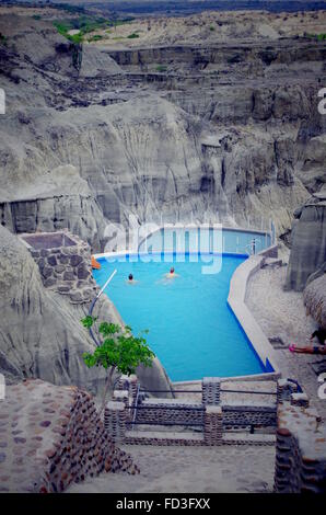 Pool in der Tatacoa-Wüste in Kolumbien Stockfoto