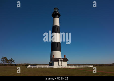 Blick auf den Leuchtturm von Bodie Island in der Nähe von Nags Head, North Carolina Stockfoto