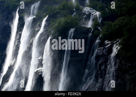 Norwegen, Geiranger Fjord, Detail von Wasserfällen. Stockfoto