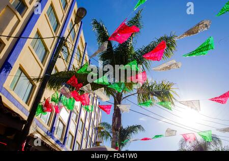 Plaza Santa Cecilia in Tijuana, Mexiko, eine historische und traditionelle mexikanische Platz mit Mariachi und Leute musizieren. Ein vi Stockfoto