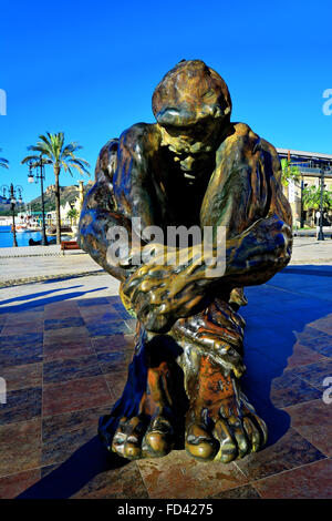 Spanien-Cartagena Bronze Statue El Zulo auf Promenade vor Marinemuseum Stockfoto