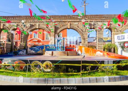 Plaza Santa Cecilia in Tijuana, Mexiko, eine historische und traditionelle mexikanische Platz mit Mariachi und Leute musizieren. Ein vi Stockfoto