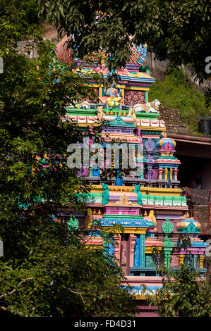 Neelkanth Mahadev Hindu-Tempel gehört zu den am meisten verehrten Heiligen Stätten Lord Shiva gewidmet. Stockfoto