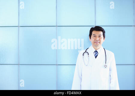 Japanische leitender Arzt im Krankenhaus Stockfoto
