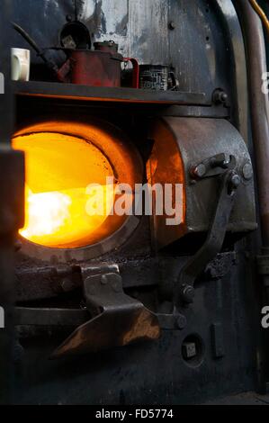 Feuer-Kiste von Steam train LMS Princess Coronation Klasse 46233 Herzogin von Sutherland. Stockfoto