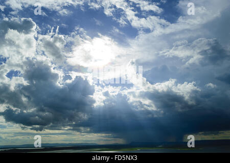 die Zeit am Abend wenn die Sonne verschwindet oder Tageslicht verblasst. Stockfoto