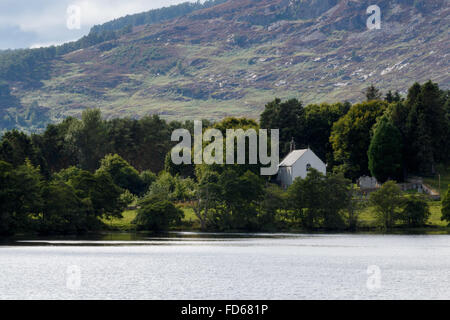 Keltische Kirche am Loch Alvie Stockfoto