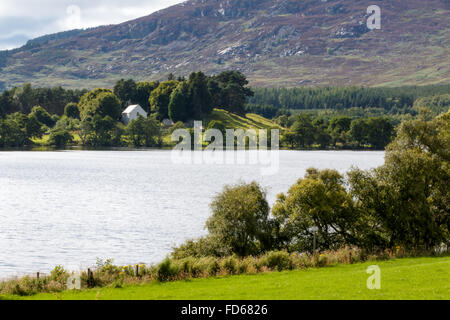 Keltische Kirche am Loch Alvie Stockfoto