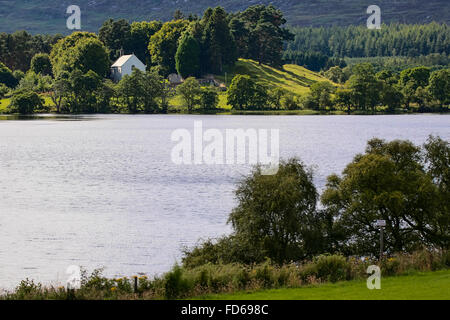 Keltische Kirche am Loch Alvie Stockfoto