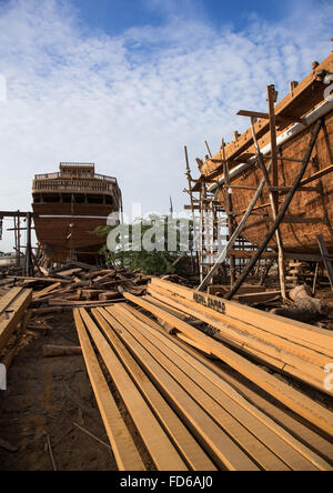 Traditionsschiffe genannt Lenj gebaut, Qeshm Insel, Salakh, Iran Stockfoto