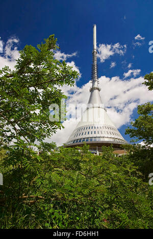 Jeschken Berg und Sender in der Nähe von Liberec - Tschechische Republik. Baujahr: 1973, Rotations Hyperboloid. Architekt Karel Hubacek, viele Stockfoto