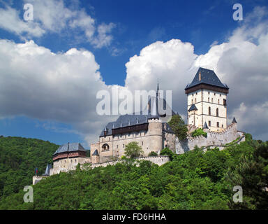 Burg Karlstein, Blick aus dem Süden - Tschechien Stockfoto