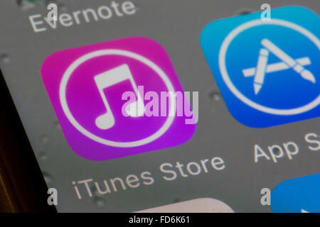 Apple Music Store, Itunes app auf einem Iphone 6 Bildschirm Stockfoto