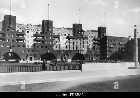 Der Gemeindebau (komplexe städtische Mietshaus) Karl-Marx-Hof in Wien, 1931 Stockfoto