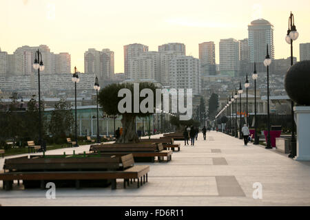 Baku, Aserbaidschan. 28. Januar 2016. Allgemeine Wiew Winter Bulevard in Baku. © Aziz Karimow/Pacific Press/Alamy Live-Nachrichten Stockfoto