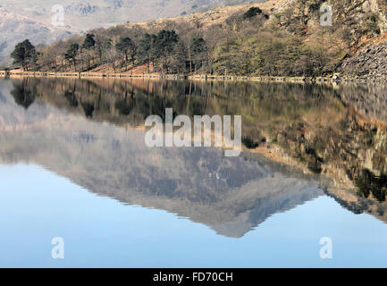 Llyn Gwynant und Yr Aran Beddgelert Snowdonia-Nationalpark Wales Stockfoto